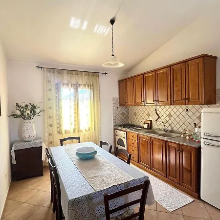 Vranziska - Comfortabl House In * オロゼーイ